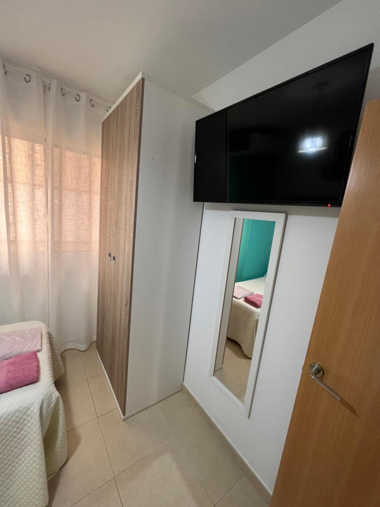 Apartamento Centro 3 Habitaciones Con Aire Acondicionado Y Wifi A 150M De La Playa Y Castillo Peñíscola Eksteriør billede